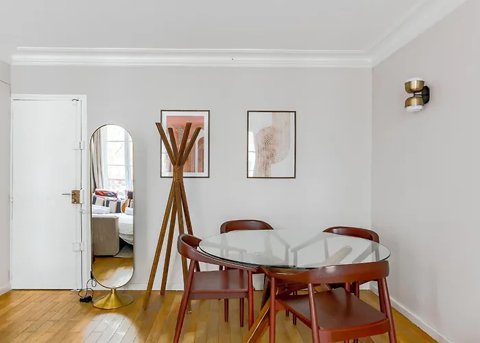 Elegant 1-bedroom On Rue Saint-dominique Apartament Paryż